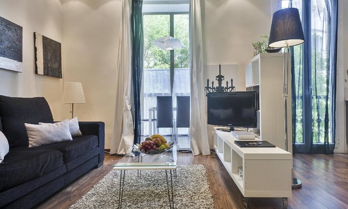 Dreta de l'Eixample Apartment | 120 m² Apartment ∙ 5 bedrooms ∙ 127 guests