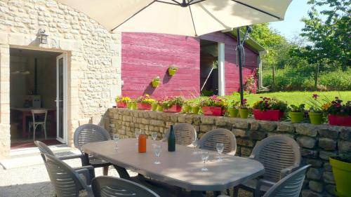 Mandeville-en-Bessin House | 120 m² House ∙ 4 bedrooms ∙ 10 guests