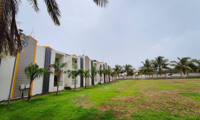Somnath Hotel | 120 m² Hotel ∙ 2 guests