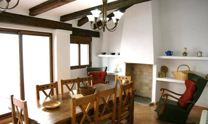 Requena House | 120 m² House ∙ 2 bedrooms ∙ 4 guests