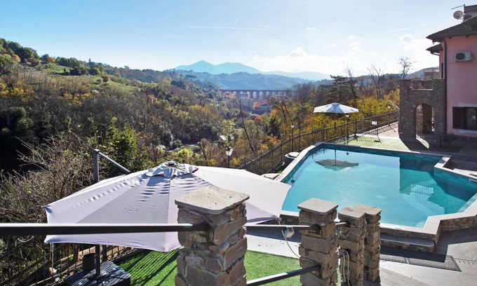 Campomorone House | 120 m² House ∙ 2 bedrooms ∙ 4 guests
