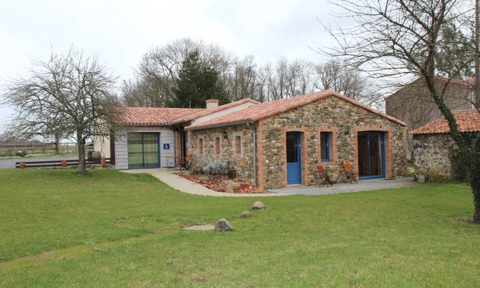 Mouzillon House | 120 m² House ∙ 3 bedrooms ∙ 8 guests