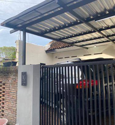 Banjarsari House | 120 m² House ∙ 3 bedrooms ∙ 7 guests