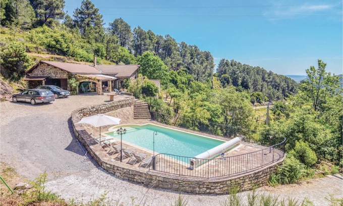 Les Vans House | 120 m² House ∙ 3 bedrooms ∙ 8 guests