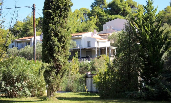 Elia House | 120 m² House ∙ 3 bedrooms ∙ 6 guests