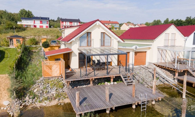 Mucheln House | 120 m² House ∙ 3 bedrooms ∙ 5 guests