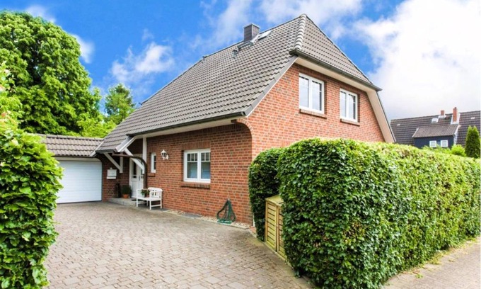 Reinbek House | 120 m² House ∙ 3 bedrooms ∙ 6 guests