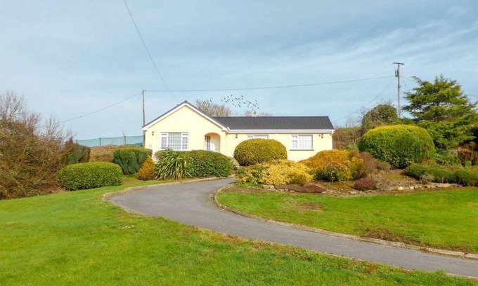 Thomastown House | 120 m² House ∙ 3 bedrooms ∙ 6 guests