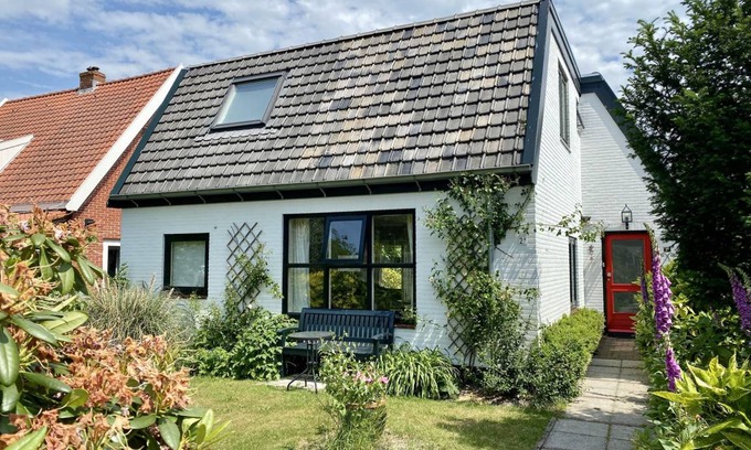 Bergen House | 120 m² House ∙ 3 bedrooms ∙ 6 guests