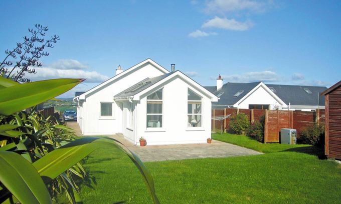Ardmore House | 120 m² House ∙ 3 bedrooms ∙ 6 guests
