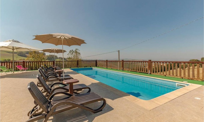 Montegranaro House | 120 m² House ∙ 3 bedrooms ∙ 7 guests