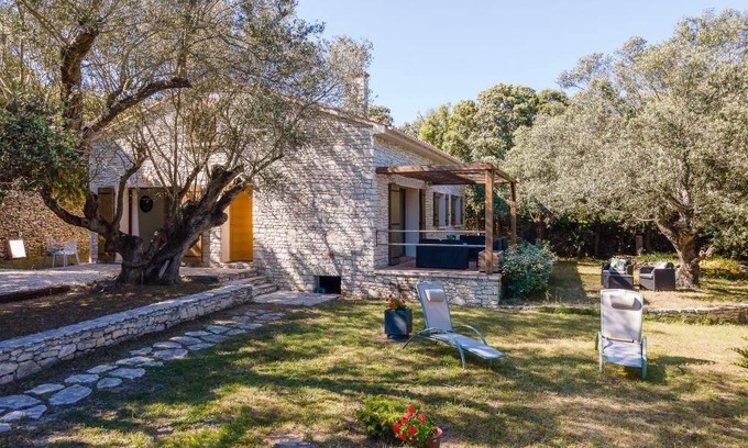 Bonifacio House | 120 m² House ∙ 4 bedrooms ∙ 8 guests
