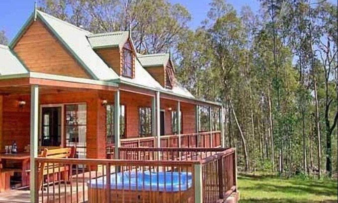 Lovedale Cabin | 120 m² Lodge ∙ 3 bedrooms ∙ 6 guests