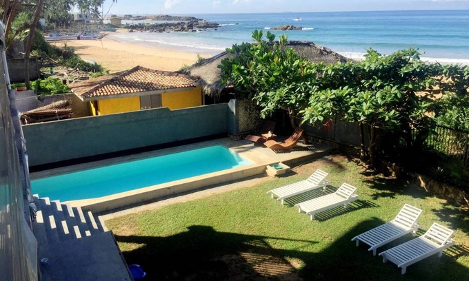 Hikkaduwa Villa | 120 m² Villa ∙ 3 bedrooms ∙ 6 guests