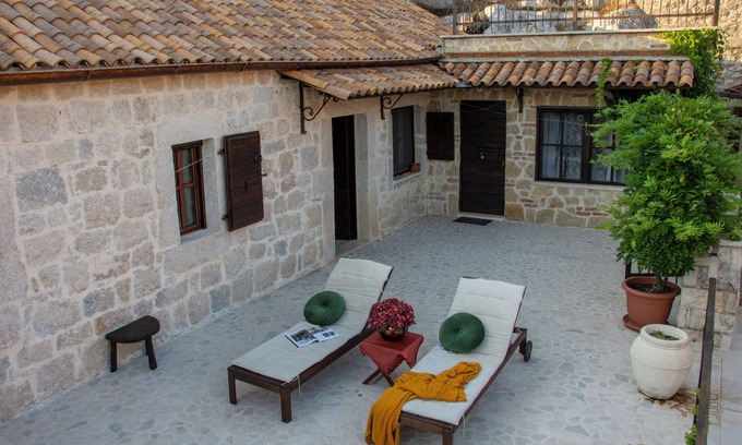 Karuc Villa | 120 year old stone villa with overlooking Lake Skadar,15minutes from the capital