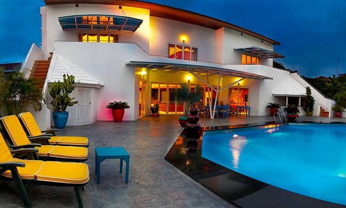 Pratumnak Hill Villa | 1200 m² Villa ∙ 8 bedrooms ∙ 20 guests