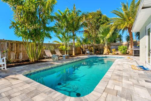 Seacoast Shores House | 121 Atlantic Blvd