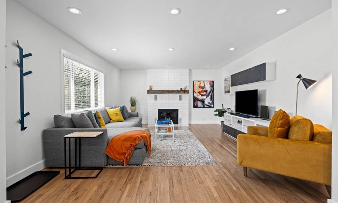 Littleton House | 121 m² House ∙ 2 bedrooms ∙ 4 guests