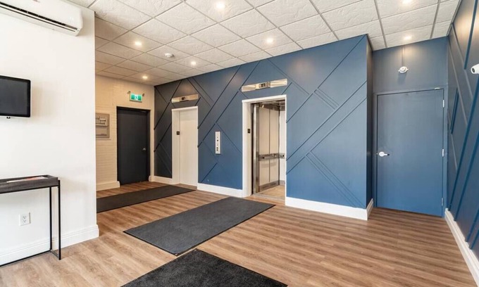 South End Apartment | 122 Bright & Spacious Downtown Suite, Amazing View