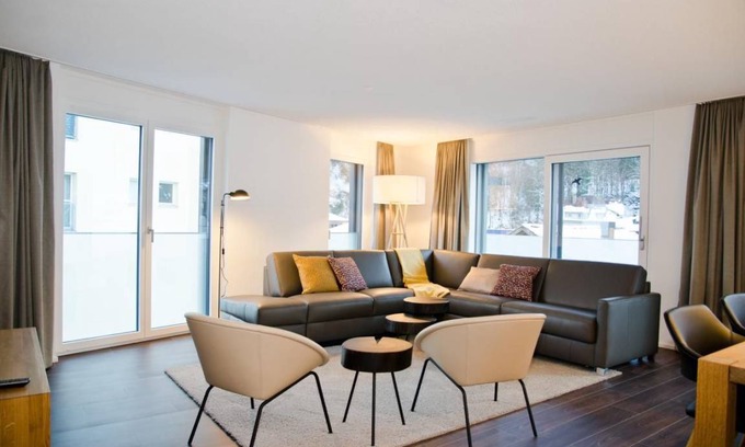 Central Interlaken Apartment | 122 m² Apartment ∙ 2 bedrooms ∙ 4 guests