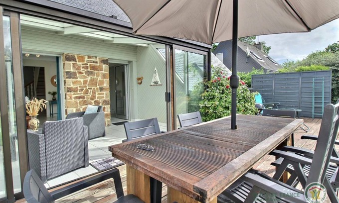 Plelo House | 122 m² Gîte ∙ 4 bedrooms ∙ 6 guests