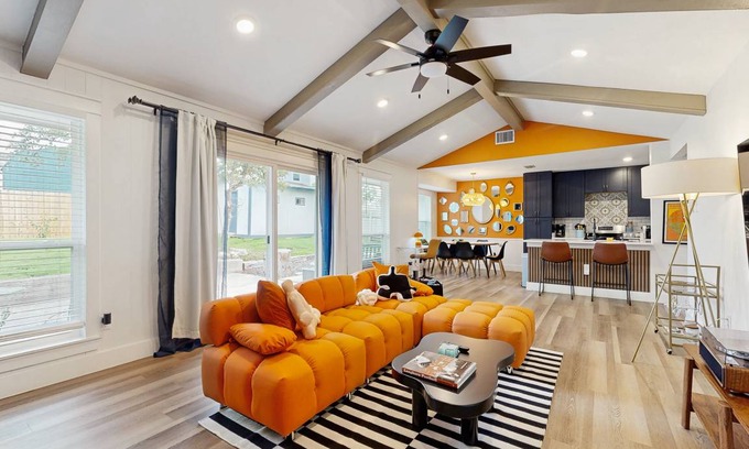Austin House | 122 m² House ∙ 3 bedrooms ∙ 6 guests