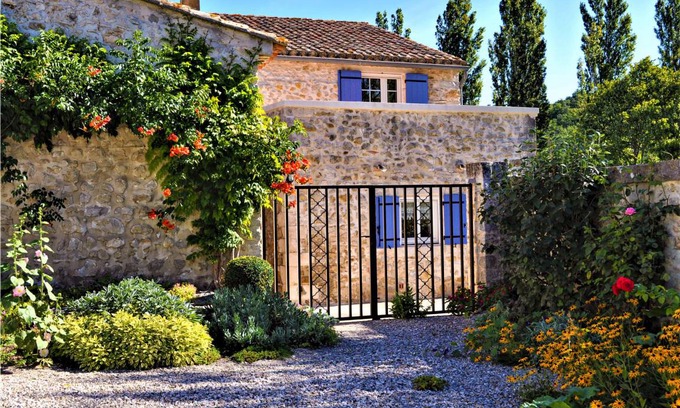Lussan House | 122 m² Maisonette ∙ 2 bedrooms ∙ 4 guests