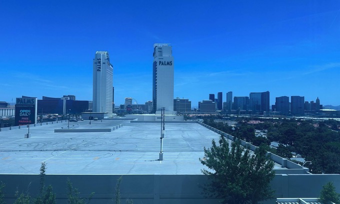 Las Vegas Condo | 1220 square feet strip view with upgraded WiFi