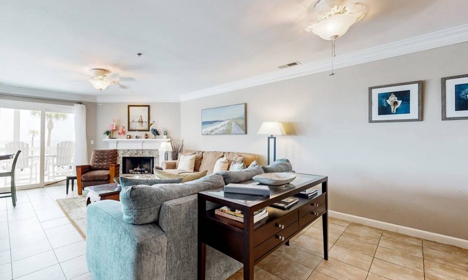 Tybee Island Condo | 123 m² Condo ∙ 3 bedrooms ∙ 7 guests
