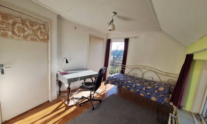 Ijsselmonde Resort | 124 m² Private room ∙ 1 bedroom ∙ 4 guests