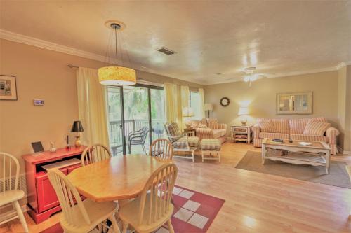 Hilton Head Island Apartment | 125 Cordillo Parkway