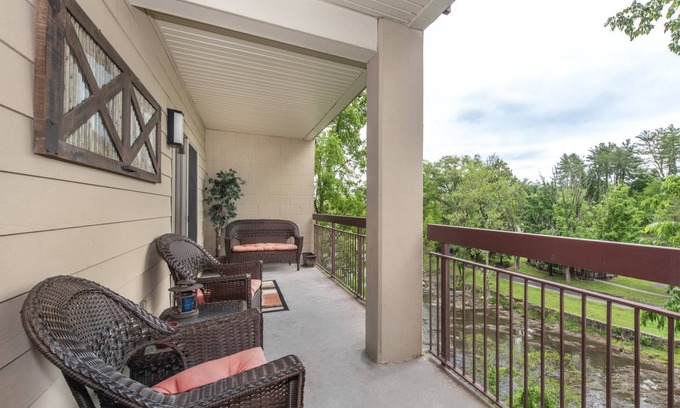 Pigeon Forge Condo | 125 m² Condo ∙ 3 bedrooms ∙ 8 guests