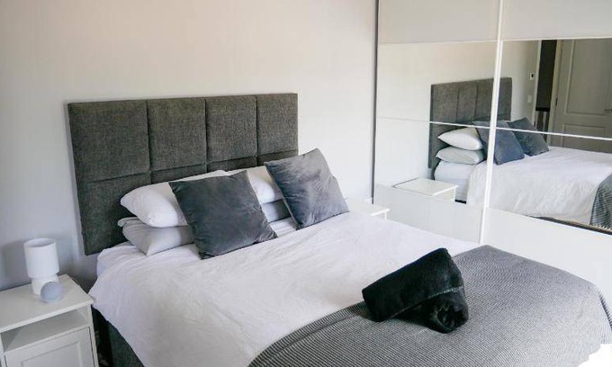 Wicklow House | 125 m² House ∙ 2 bedrooms ∙ 4 guests
