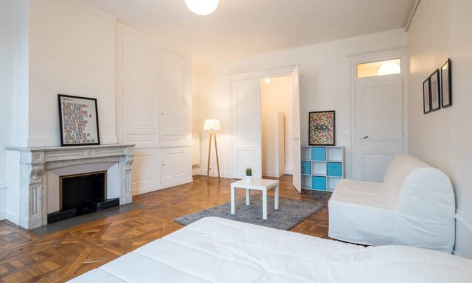 2nd Arrondissement Resort | 125 m² Private room ∙ 1 bedroom ∙ 1 guest