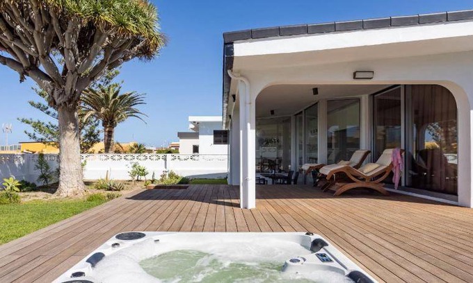 Punta del Hidalgo Villa | 125 m² Villa ∙ 3 bedrooms ∙ 5 guests