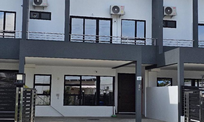 Bandar Seri Begawan Apartment | 126 m² Apartment ∙ 4 bedrooms ∙ 6 guests