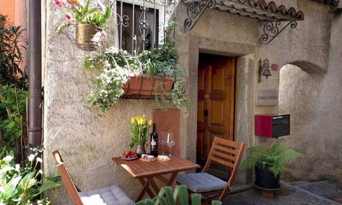 Bidogno House | 126 m² House ∙ 3 bedrooms ∙ 5 guests