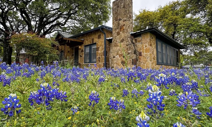Johnson City House | 129 m² House ∙ 2 bedrooms ∙ 6 guests