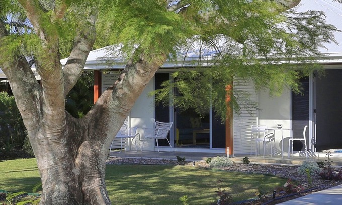 Bargara Bed & Breakfast | 12th Tee Bed and Breakfast