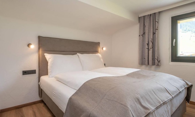 Hinterglemm Hotel | 13 m² Hotel ∙ 1 bedroom ∙ 2 guests