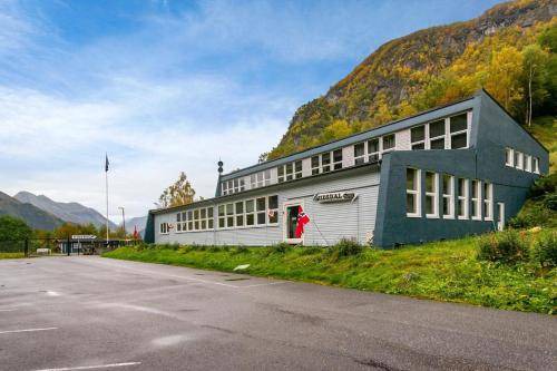 Eidsdal Hotel | 13 m² Hotel ∙ 4 guests