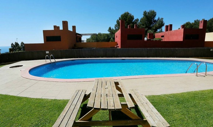Tamarit Other | 130 m² Accommodation ∙ 3 bedrooms ∙ 6 guests