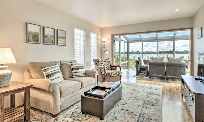 East End Apartment | 130 m² Apartment ∙ 2 bedrooms ∙ 4 guests