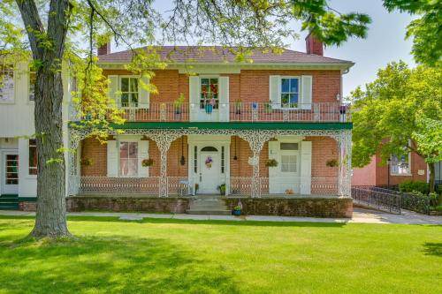 Historic Downtown Bedford Apartment | 130 m² Apartment ∙ 2 bedrooms ∙ 4 guests