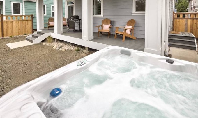 Ocean Shores Cottage | 130 m² Cabin ∙ 3 bedrooms ∙ 10 guests