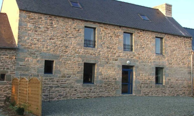 Pedernec House | 130 m² Gîte ∙ 4 bedrooms ∙ 8 guests