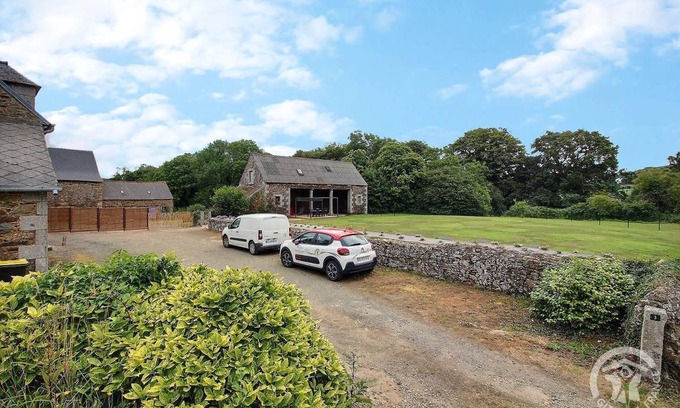 La Roche-Jaudy House | 130 m² Gîte ∙ 3 bedrooms ∙ 6 guests
