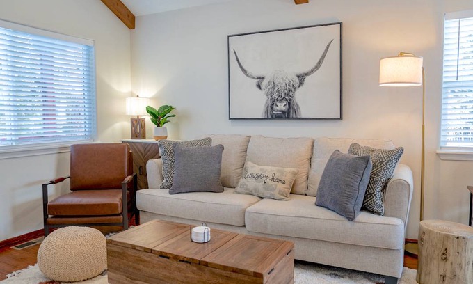 Southern Crossing House | 130 m² House ∙ 3 bedrooms ∙ 8 guests