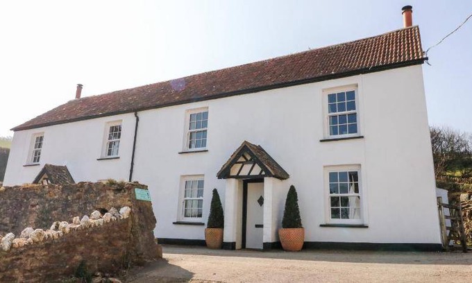 Watermouth House | 130 m² House ∙ 3 bedrooms ∙ 6 guests