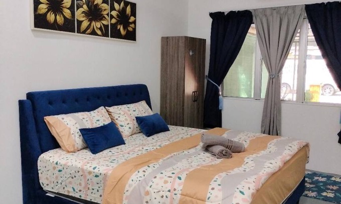 Kuala Selangor House | 130 m² House ∙ 3 bedrooms ∙ 10 guests